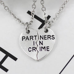 2pcs/set Splicing Necklace Heartbroken Pendant Necklace Men and Women