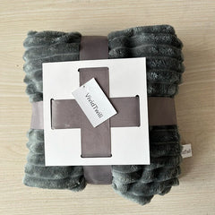 VividTwill 1pc Fluffy Coral Velvet Blanket Air-Conditioned Flannel Plush Comfortable Thickened Warm Soft Throw Blanket Bed Cover