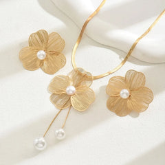 2pcs Set Luxury Personality Gold Color Stereo Flower Inlay Pearl