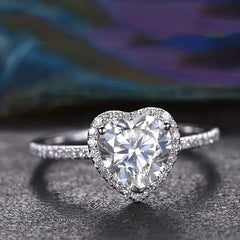 Exquisite Romantic Engagement Jewelry 3 Prong Heart Rings For Women Wedding Party Valentines Gift