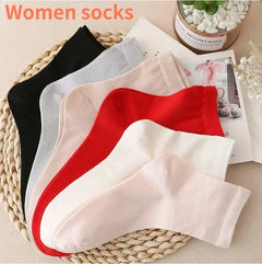 Women's Mulberry Silk Socks Thin Anti-odor Breathable Sweat-absorbent Ankle Socks / 80% Mulberry Silk+17% Nylon+3% Spandex