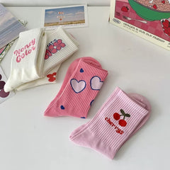 5 Pairs of Women's Summer Ins Trendy Sweat-Absorbent Spring and Autum Cute Heart Flower Letter Socks for Women