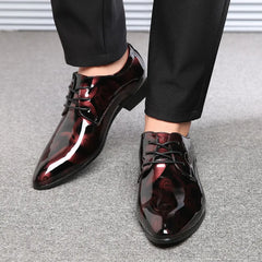Luxury Men Oxford Shoes Retro Floral Pattern Men Dress Shoes Fashion Lace-Up Flats High Quality Business Men Party Wedding Shoes