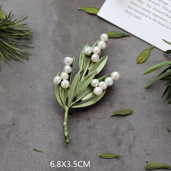 Creative Handmade Exquisite Green Plant Brooch Corsage Woman Retro Pearl Brooches Coat Accessories Jewelry