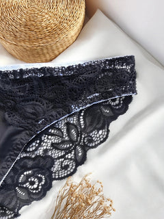 Plus Size Women's Underwear, Fashionable, Soft, Seamless, Comfortable, Sexy, Lace-Trimmed, Contrasting Color, Fine Edge, Breathable Women's Briefs