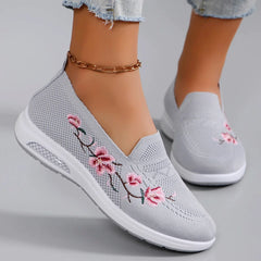 Spring new women's sports shoes, fashionable, breathable, lightweight, non-slip, wear-resistant, casual sports shoes, flat shoes