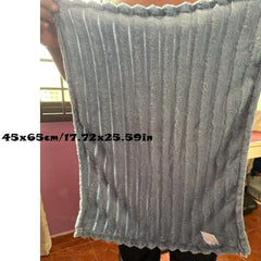 New Double Sided Warm Blanket Skin-Friendly Warm Conditioning Quilt Solid Color Breathable Striped Blankets