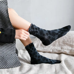 Harajuku Retro Vintage Frilly Ruffle Socks Women Korean Fashion Lace Flower Crew Socks Ethnic Japanese Kawaii Girls Cute Socks