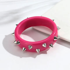 Fashion Pink Acrylic Rivets Round Bangle Bracelets for Women Novelty Geometric Chunky Cuff Bangles Y2K Jewelry Gifts Accessory